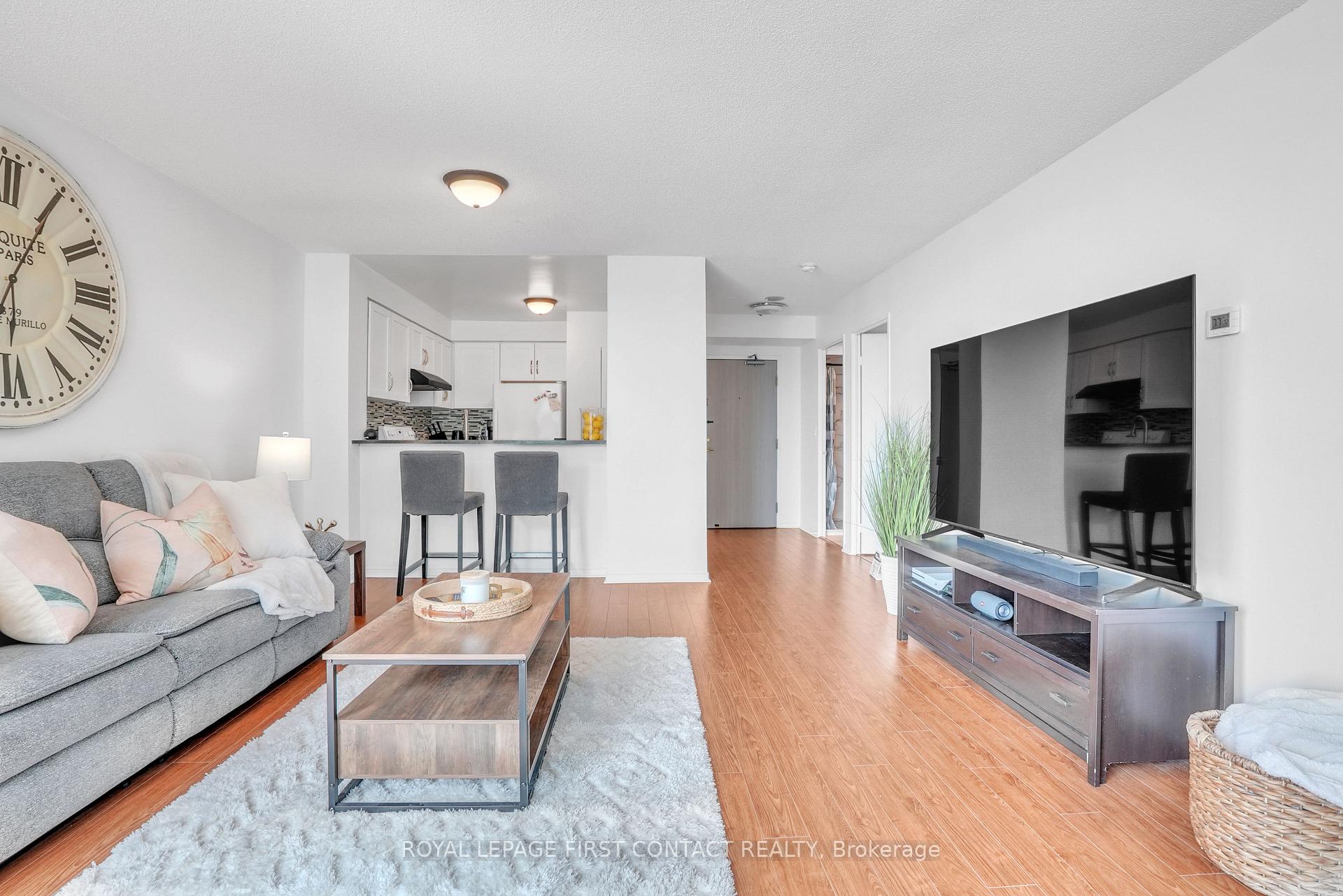 Photo 7 of Unit 908, 140 Dunlop Street E, Barrie, City Centre — HOMEH