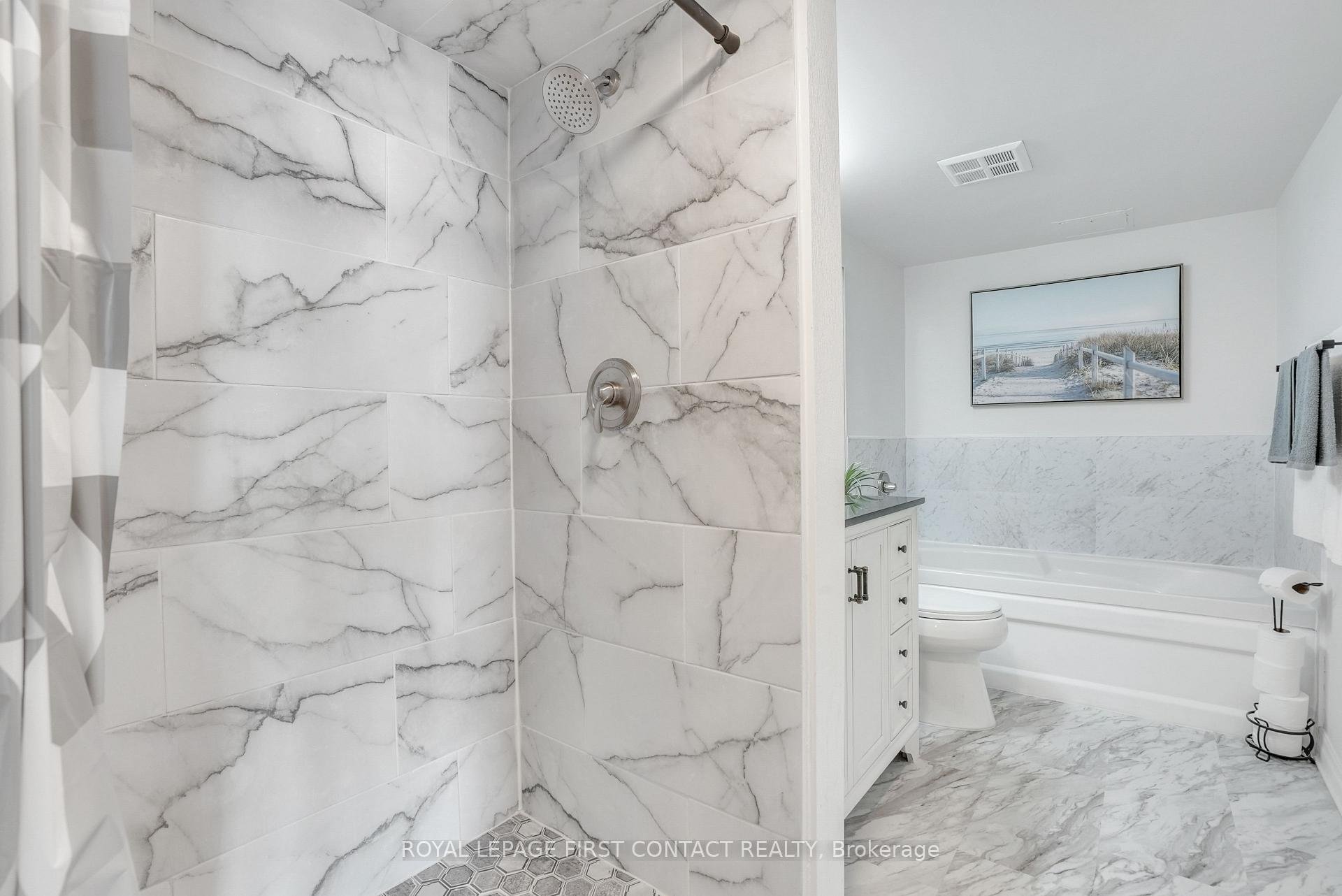 Photo 14 of Unit 908, 140 Dunlop Street E, Barrie, City Centre — HOMEH