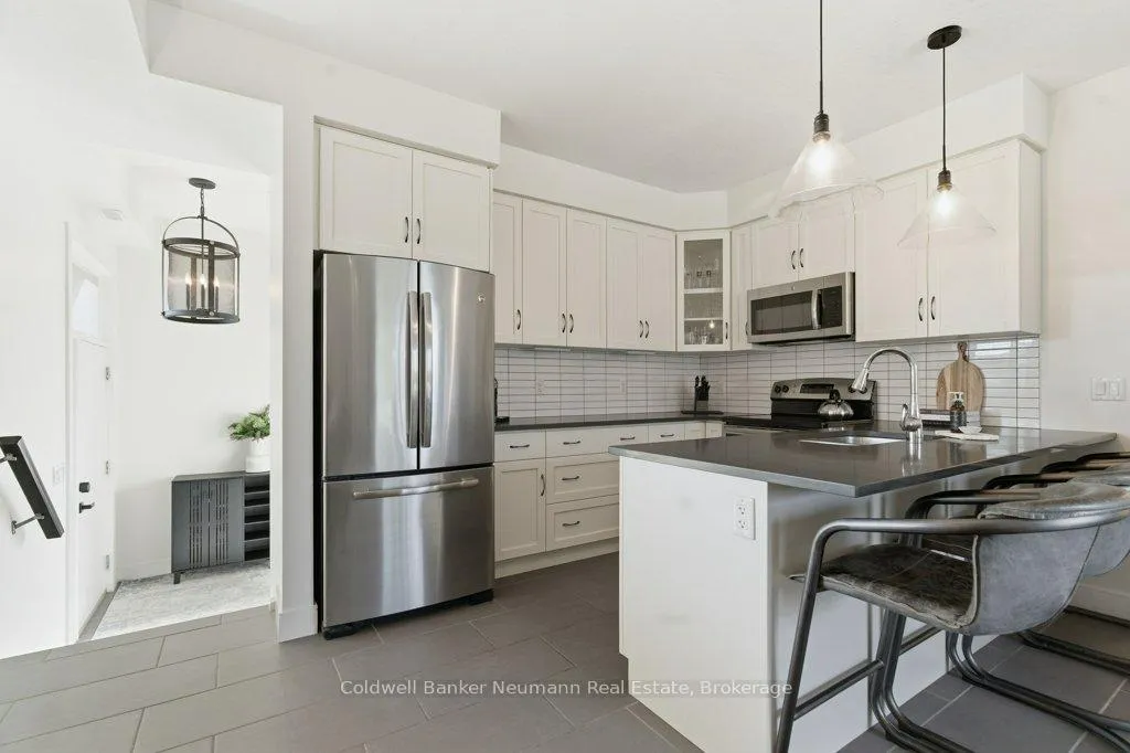 Photo 1 of Unit 14, 32 Arkell Road, Guelph, Kortright East — HOMEH