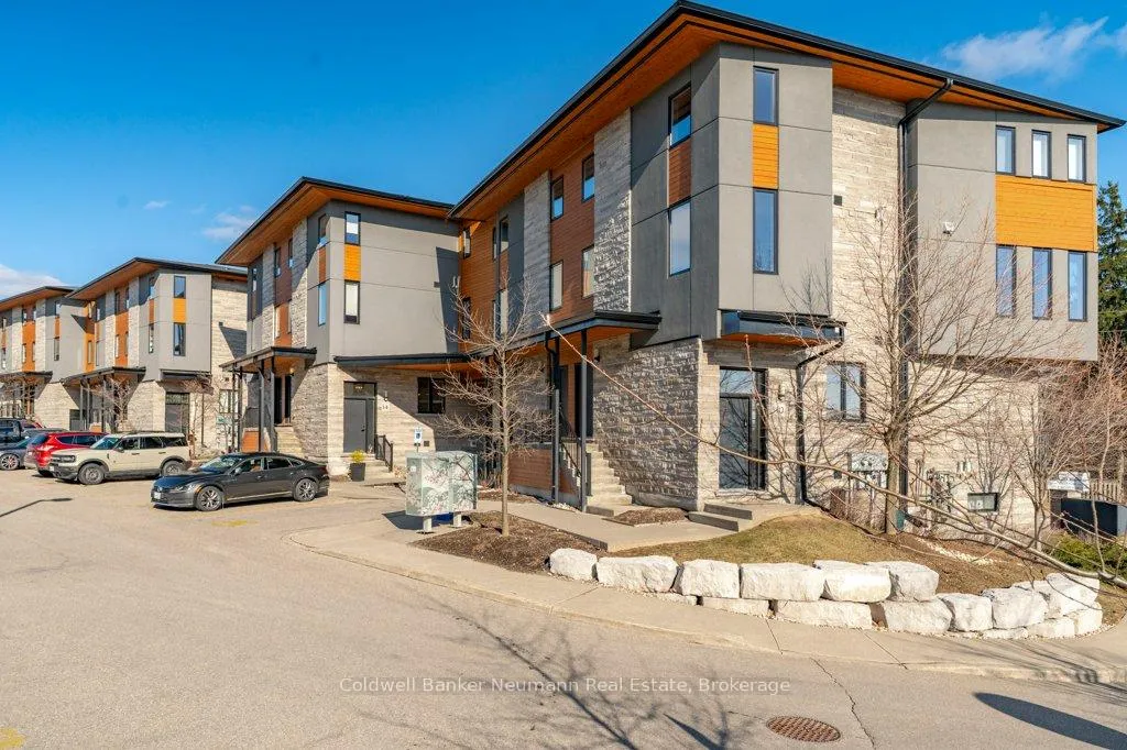 Photo 2 of Unit 14, 32 Arkell Road, Guelph, Kortright East — HOMEH