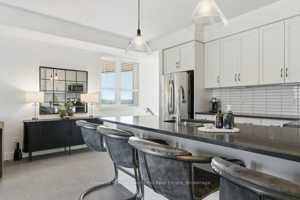 Photo 9 of Unit 14, 32 Arkell Road, Guelph, Kortright East — HOMEH