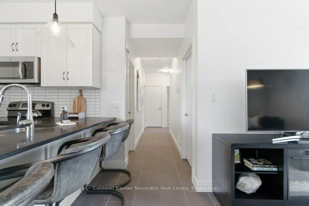 Photo 17 of Unit 14, 32 Arkell Road, Guelph, Kortright East — HOMEH