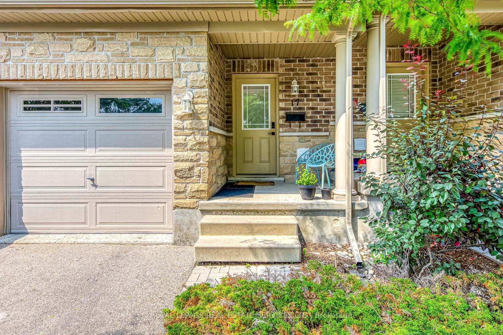 Photo 4 of 17 Katemore Drive, Guelph, Pineridge/Westminster Woods — HOMEH