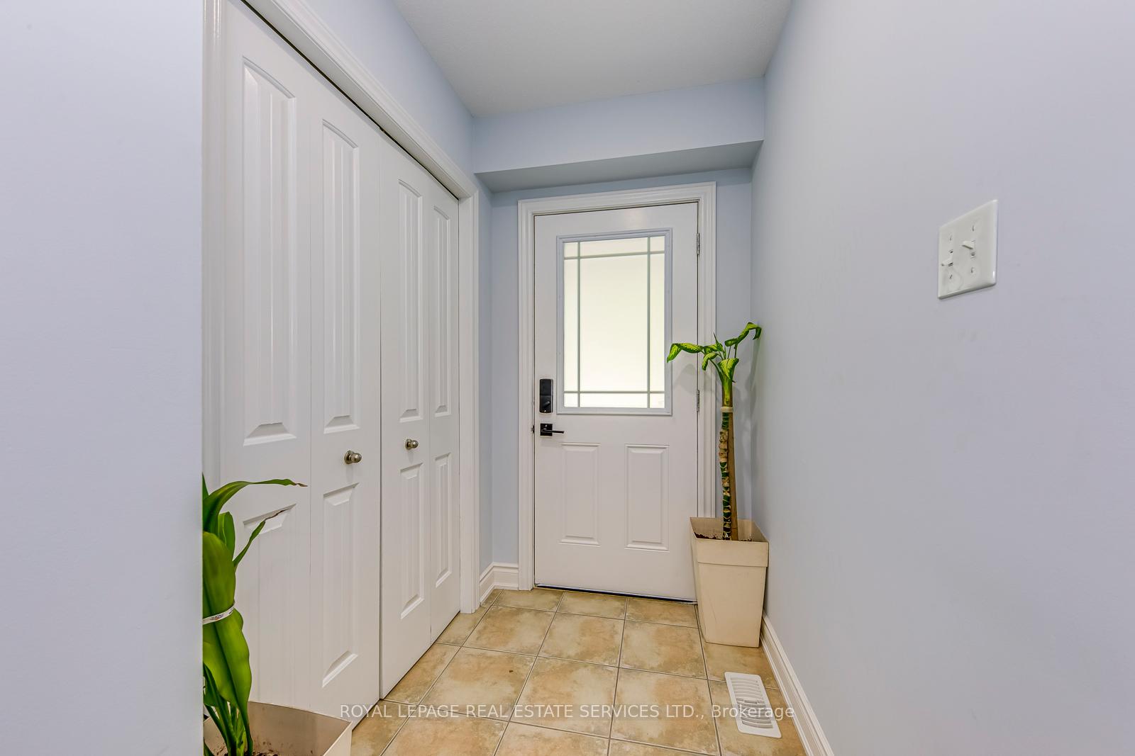 Photo 5 of 17 Katemore Drive, Guelph, Pineridge/Westminster Woods — HOMEH