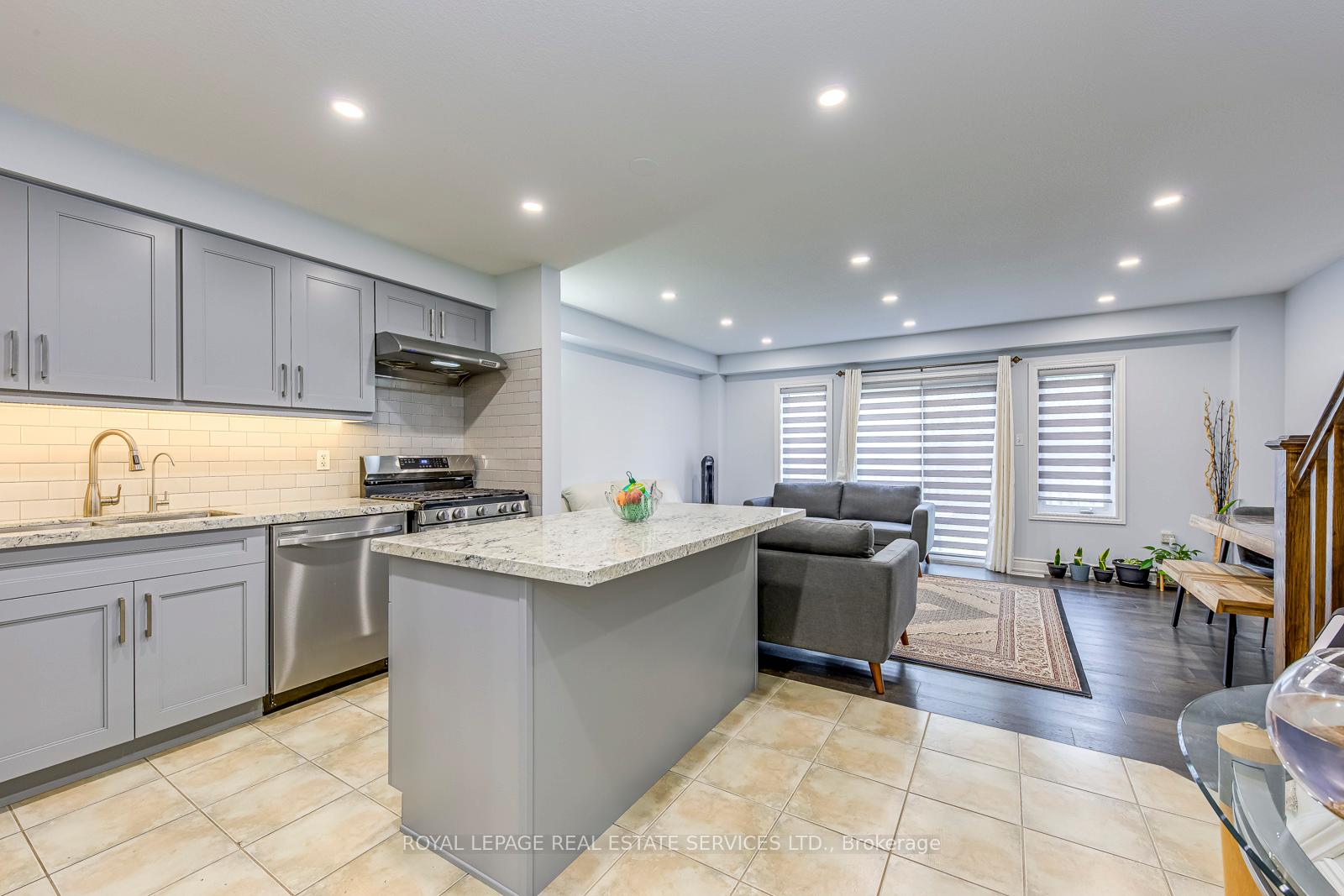 Photo 7 of 17 Katemore Drive, Guelph, Pineridge/Westminster Woods — HOMEH