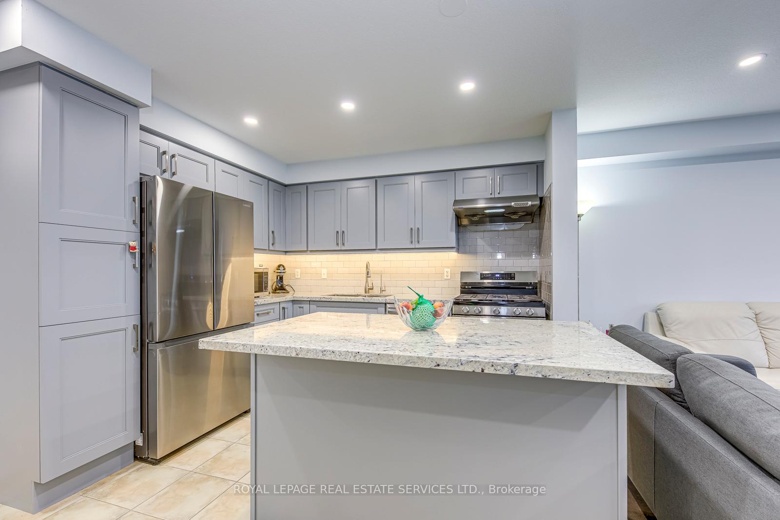 Photo 8 of 17 Katemore Drive, Guelph, Pineridge/Westminster Woods — HOMEH