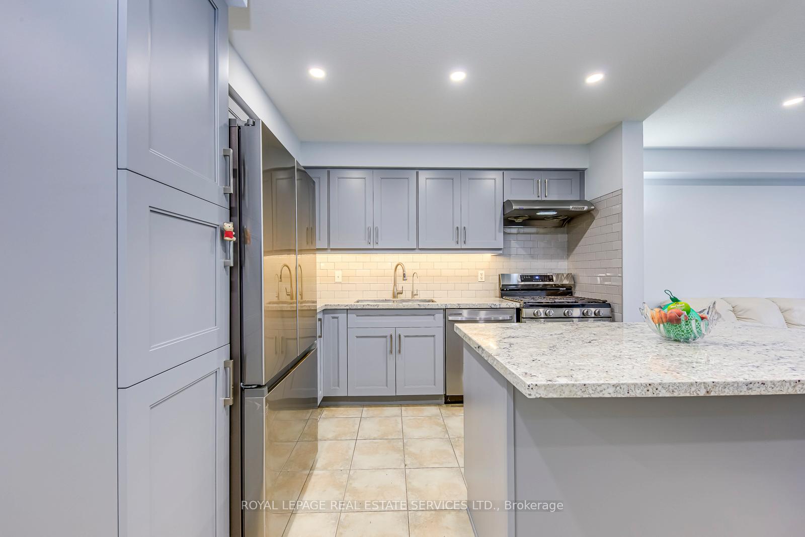 Photo 10 of 17 Katemore Drive, Guelph, Pineridge/Westminster Woods — HOMEH