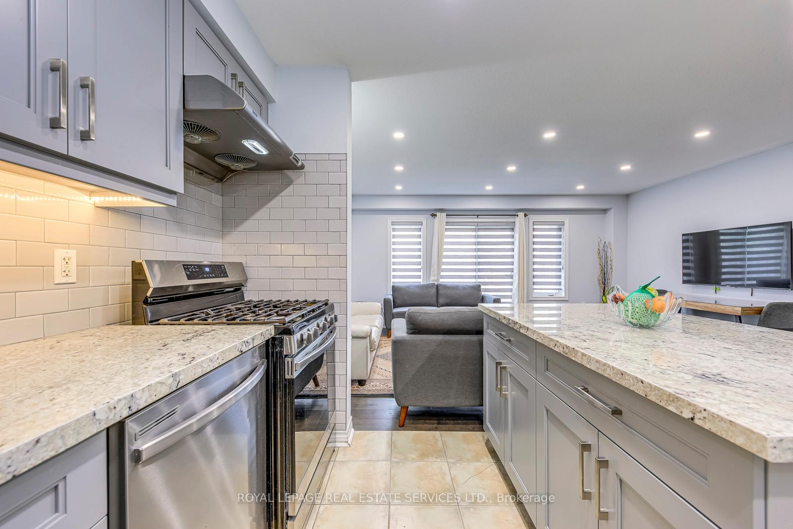 Photo 12 of 17 Katemore Drive, Guelph, Pineridge/Westminster Woods — HOMEH