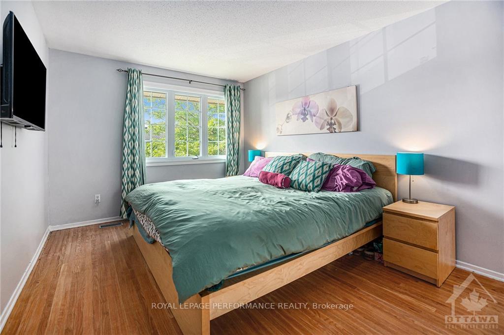 Photo 11 of 415 Kintyre, Ottawa, Carleton Square — HOMEH