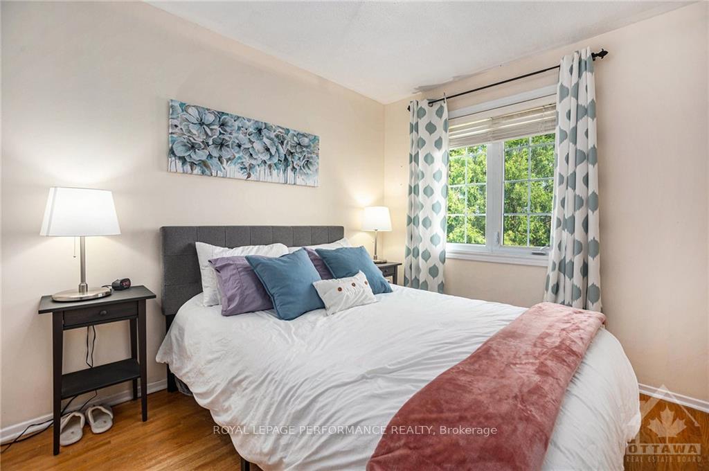 Photo 13 of 415 Kintyre, Ottawa, Carleton Square — HOMEH