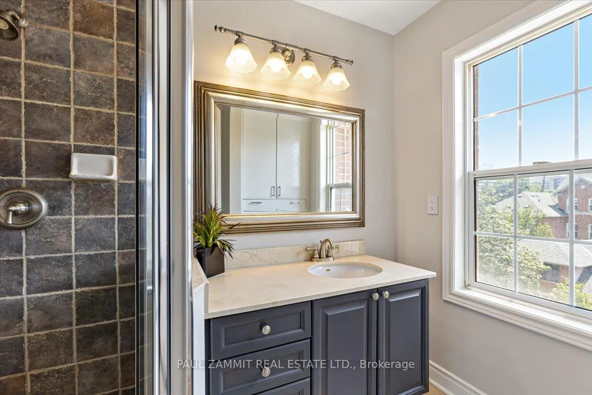 Photo 7 of Unit 23, 8038 Yonge Street, Vaughan, Uplands — HOMEH