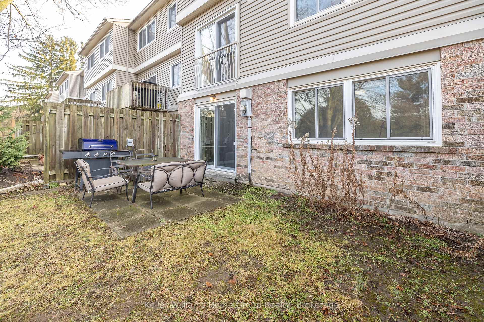 Photo 5 of Unit 15, 295 Water Street, Guelph, Dovercliffe Park/Old University — HOMEH