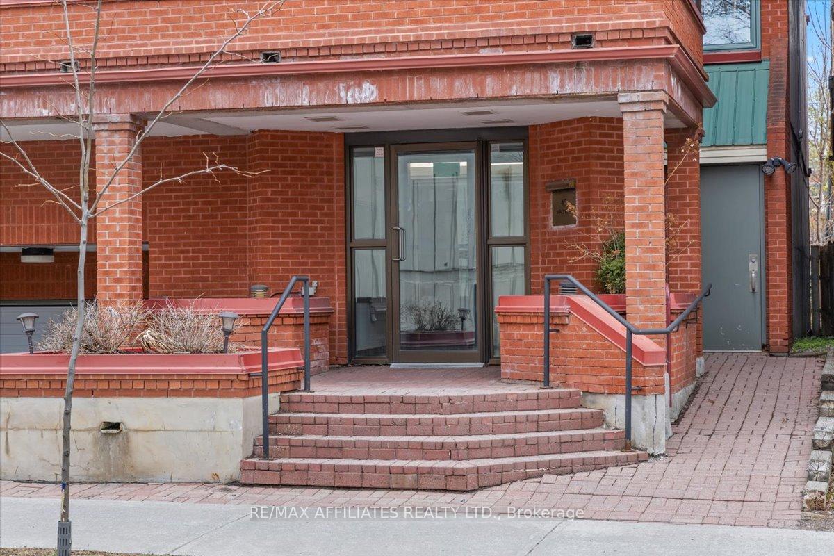 Photo 2 of Unit 302, 45 Argyle Avenue, Ottawa, Ottawa Centre/Golden Triangle — HOMEH