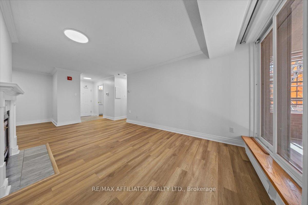 Photo 8 of Unit 302, 45 Argyle Avenue, Ottawa, Ottawa Centre/Golden Triangle — HOMEH