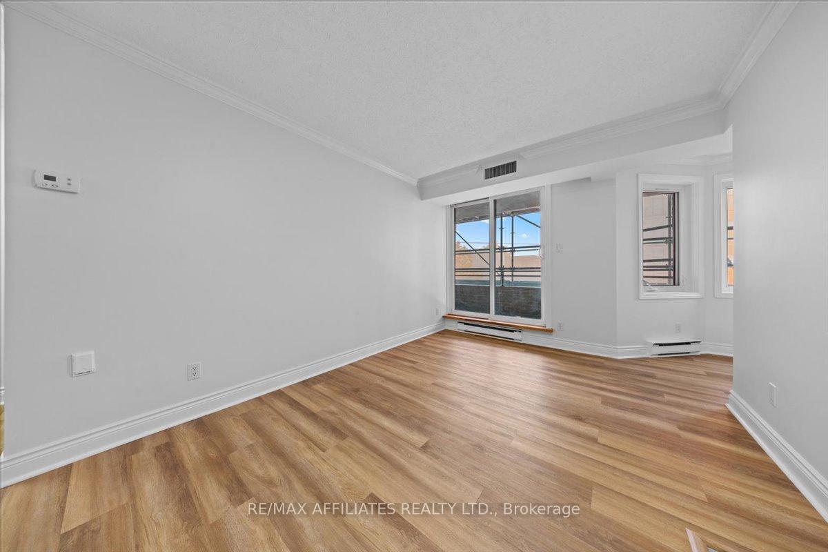 Photo 9 of Unit 302, 45 Argyle Avenue, Ottawa, Ottawa Centre/Golden Triangle — HOMEH