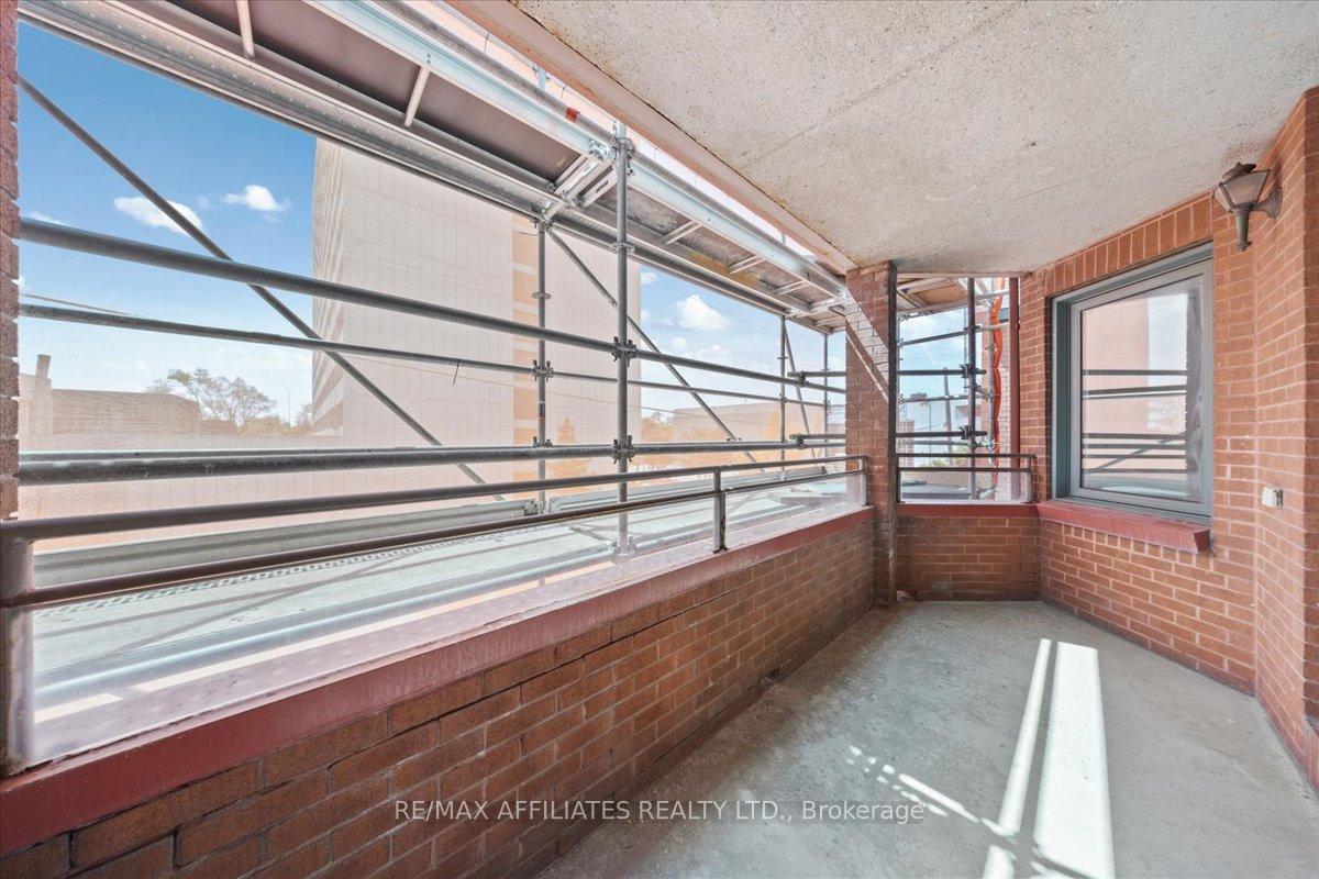 Photo 10 of Unit 302, 45 Argyle Avenue, Ottawa, Ottawa Centre/Golden Triangle — HOMEH