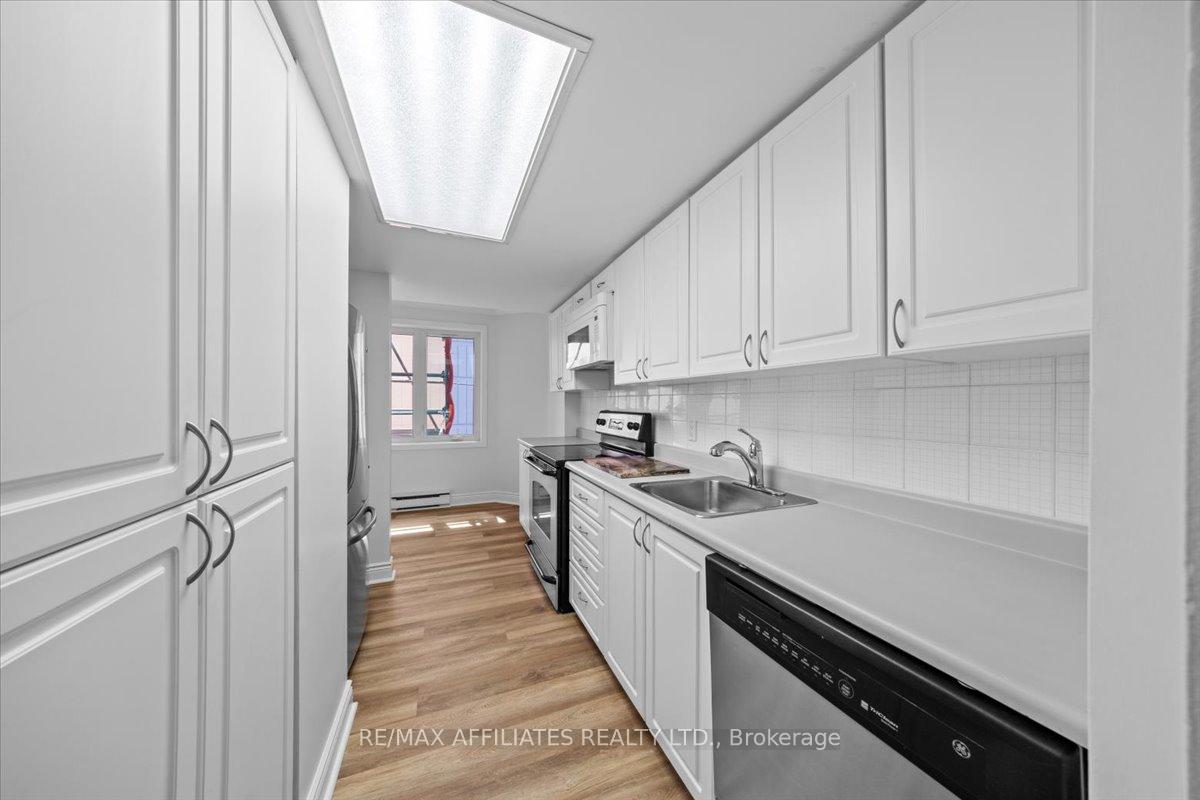 Photo 15 of Unit 302, 45 Argyle Avenue, Ottawa, Ottawa Centre/Golden Triangle — HOMEH