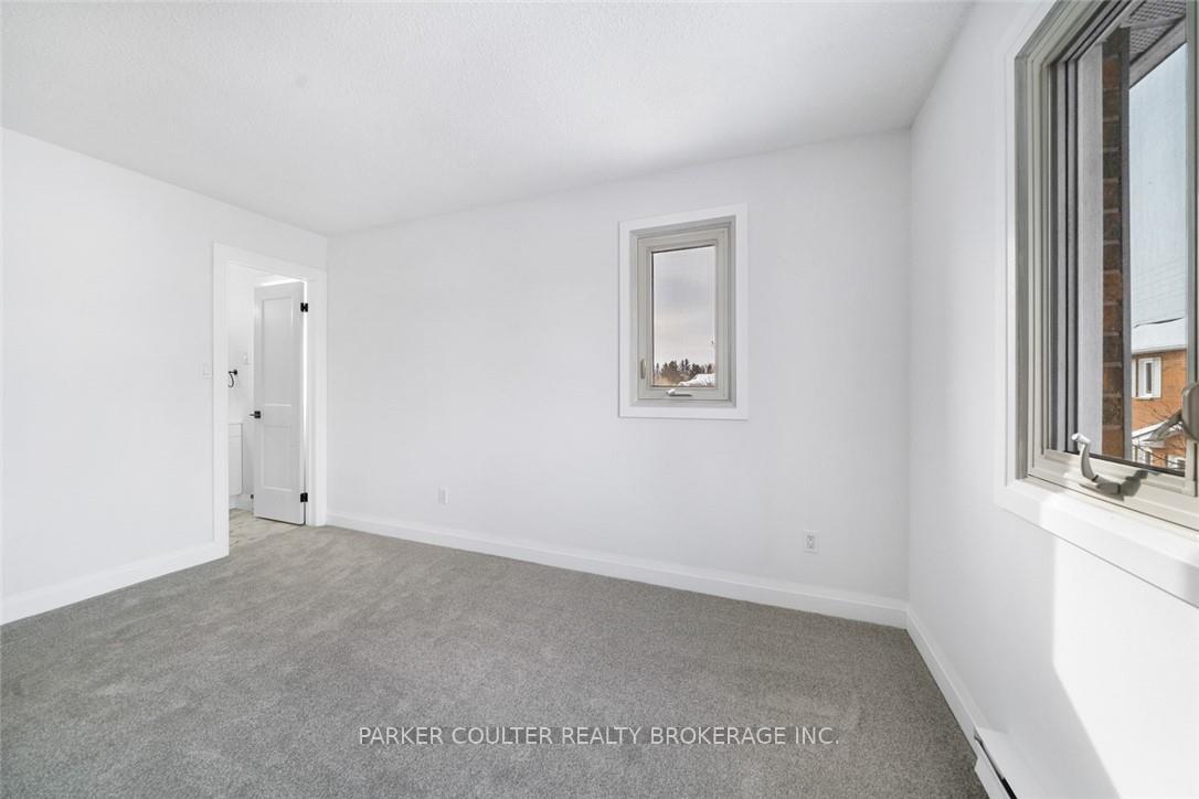 Photo 9 of Unit 18, 502 Essa Road, Barrie, Holly — HOMEH