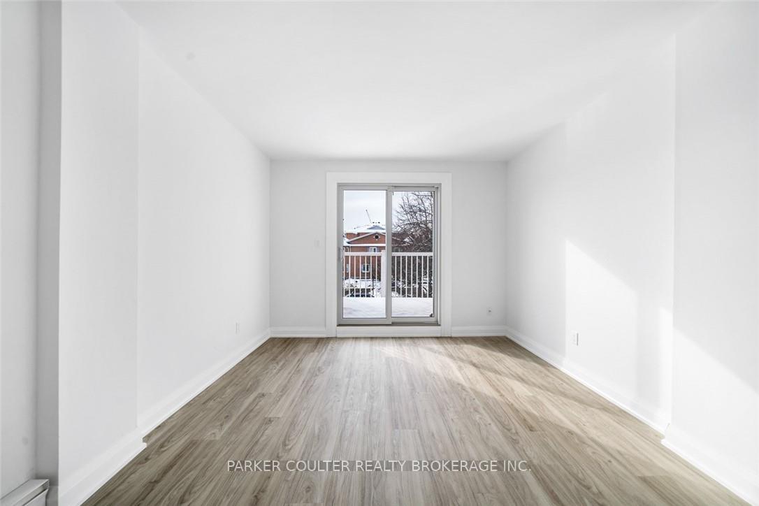 Photo 18 of Unit 18, 502 Essa Road, Barrie, Holly — HOMEH