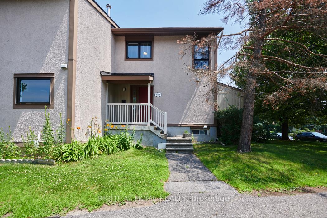 Photo 1 of Unit 92, 1913 Stonehenge Crescent S, Ottawa, Pineview — HOMEH