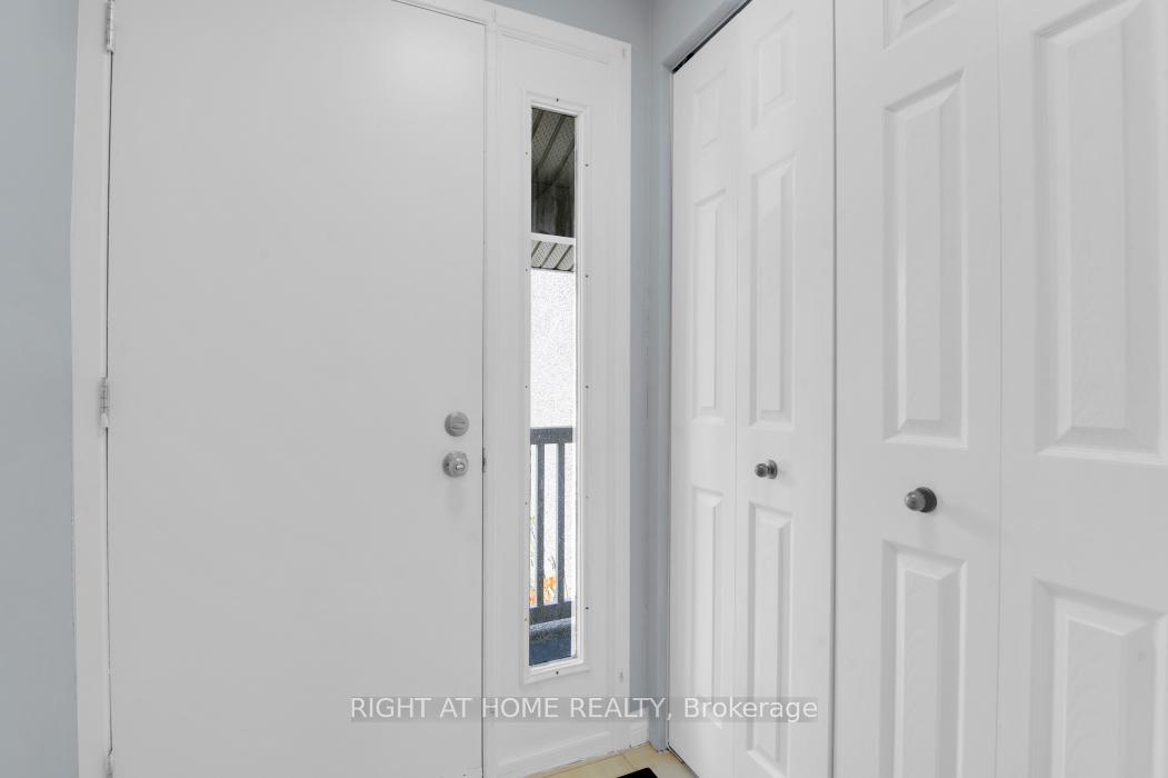 Photo 5 of Unit 92, 1913 Stonehenge Crescent S, Ottawa, Pineview — HOMEH