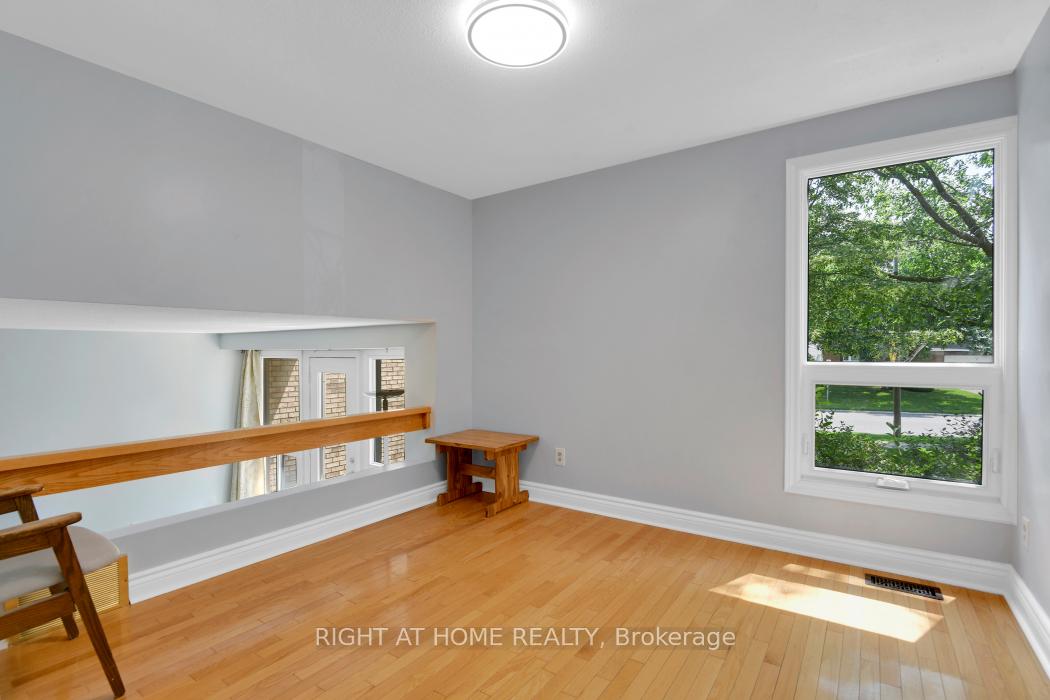 Photo 11 of Unit 92, 1913 Stonehenge Crescent S, Ottawa, Pineview — HOMEH