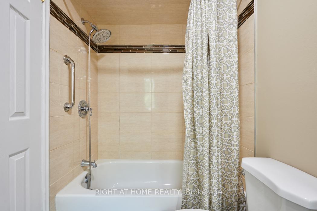 Photo 26 of Unit 92, 1913 Stonehenge Crescent S, Ottawa, Pineview — HOMEH