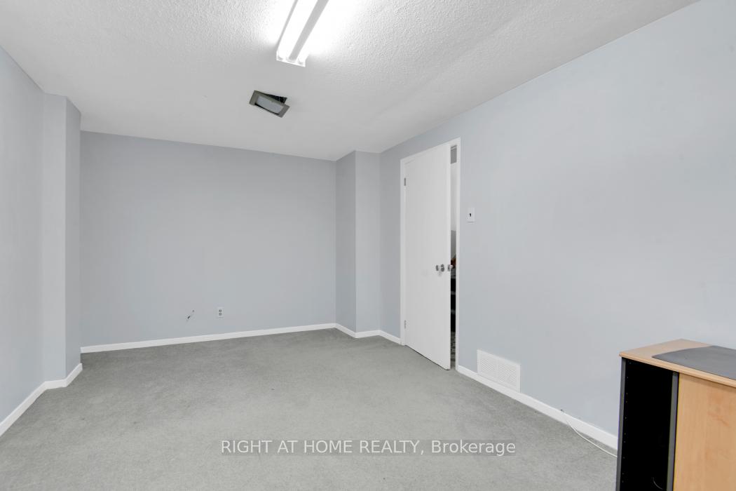 Photo 30 of Unit 92, 1913 Stonehenge Crescent S, Ottawa, Pineview — HOMEH