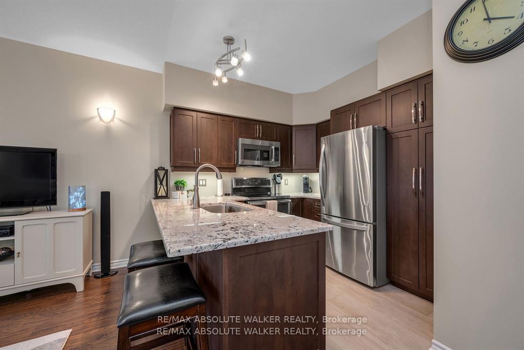 Photo 7 of 48 Edenvale Drive, Ottawa, Kanata - Beaverbrook — HOMEH