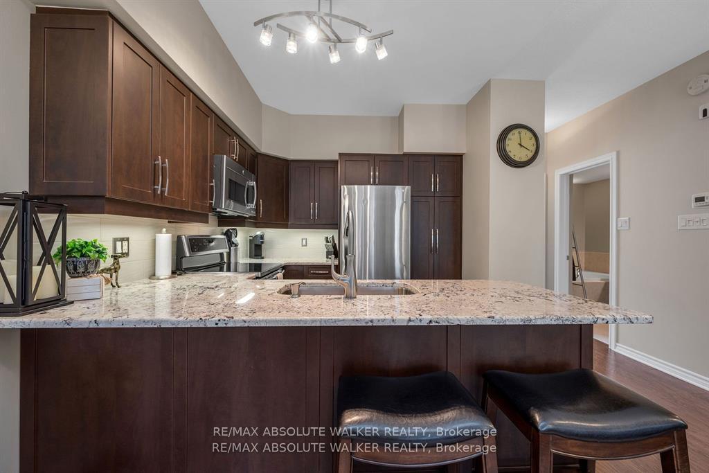 Photo 8 of 48 Edenvale Drive, Ottawa, Kanata - Beaverbrook — HOMEH
