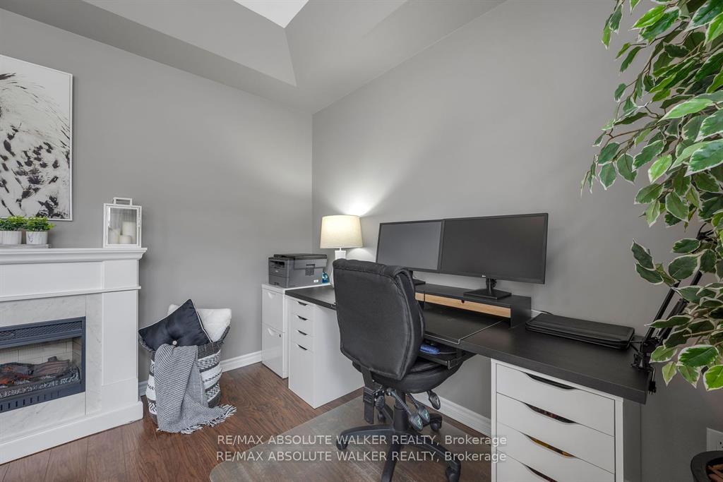 Photo 13 of 48 Edenvale Drive, Ottawa, Kanata - Beaverbrook — HOMEH