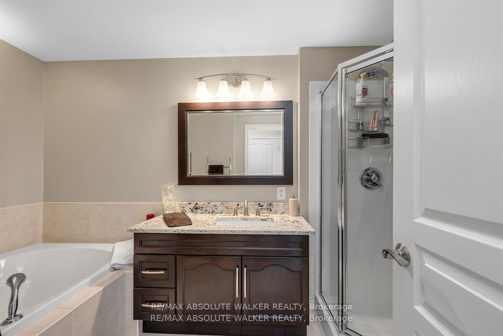 Photo 14 of 48 Edenvale Drive, Ottawa, Kanata - Beaverbrook — HOMEH
