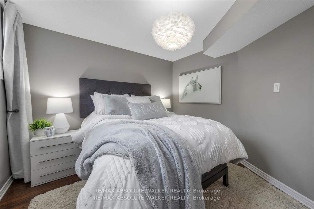 Photo 18 of 48 Edenvale Drive, Ottawa, Kanata - Beaverbrook — HOMEH