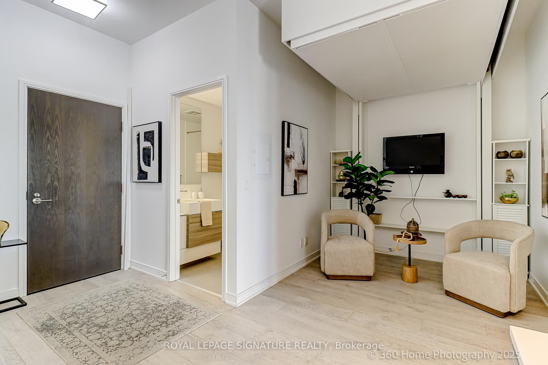 Photo 9 of Unit 2203, 88 Scott Street, Toronto, Church-Yonge Corridor — HOMEH