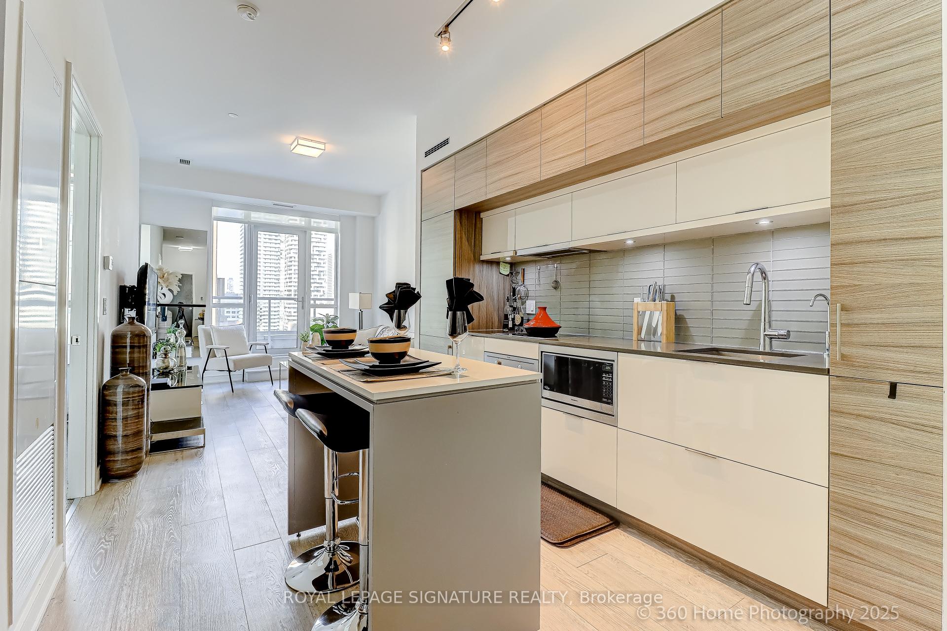 Photo 14 of Unit 2203, 88 Scott Street, Toronto, Church-Yonge Corridor — HOMEH