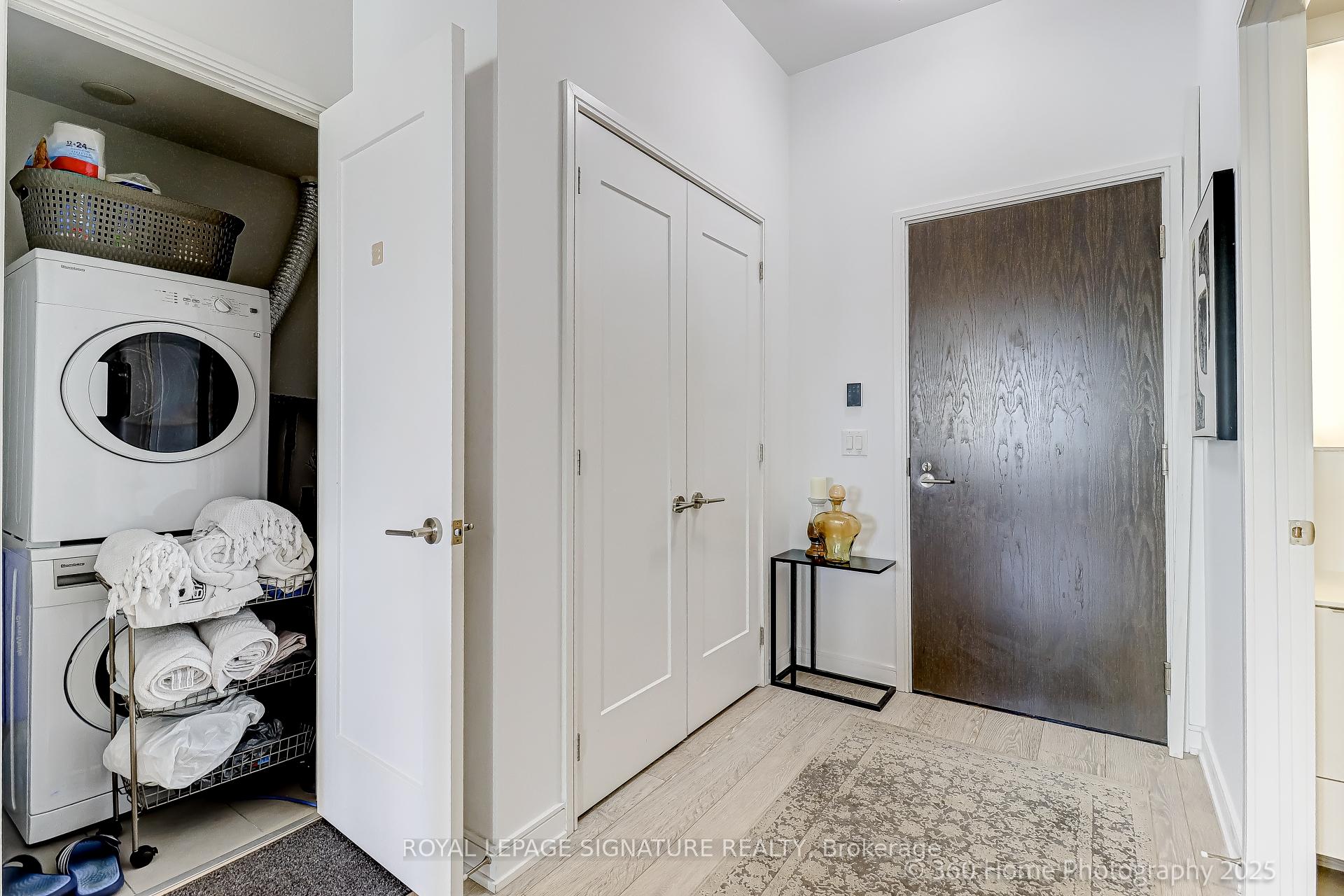 Photo 15 of Unit 2203, 88 Scott Street, Toronto, Church-Yonge Corridor — HOMEH