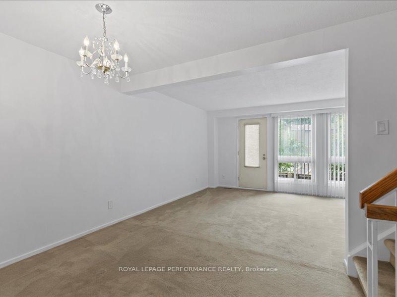 Photo 4 of Unit 167, 1512 Lassiter Terrace, Ottawa, Beaconwood — HOMEH