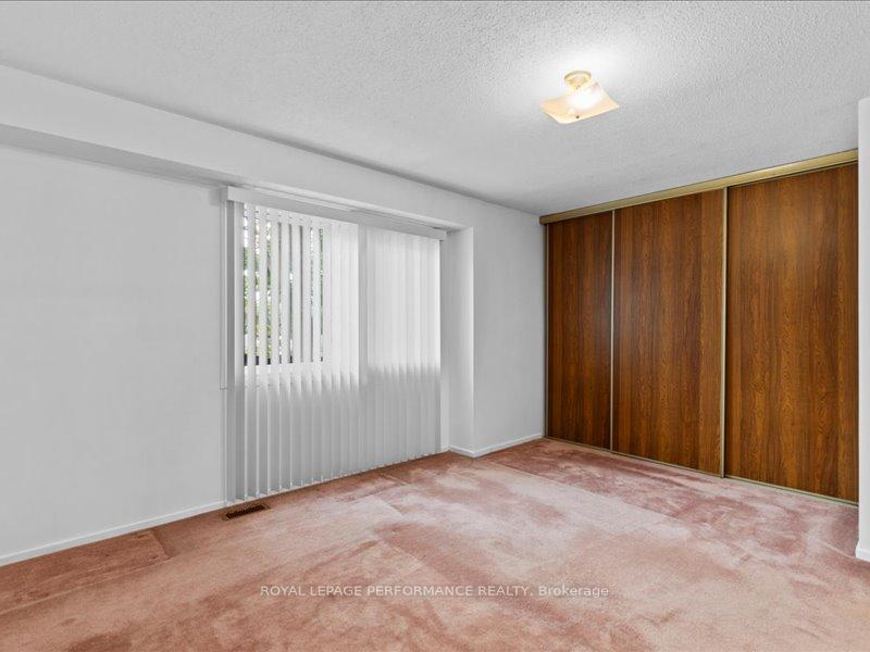 Photo 10 of Unit 167, 1512 Lassiter Terrace, Ottawa, Beaconwood — HOMEH