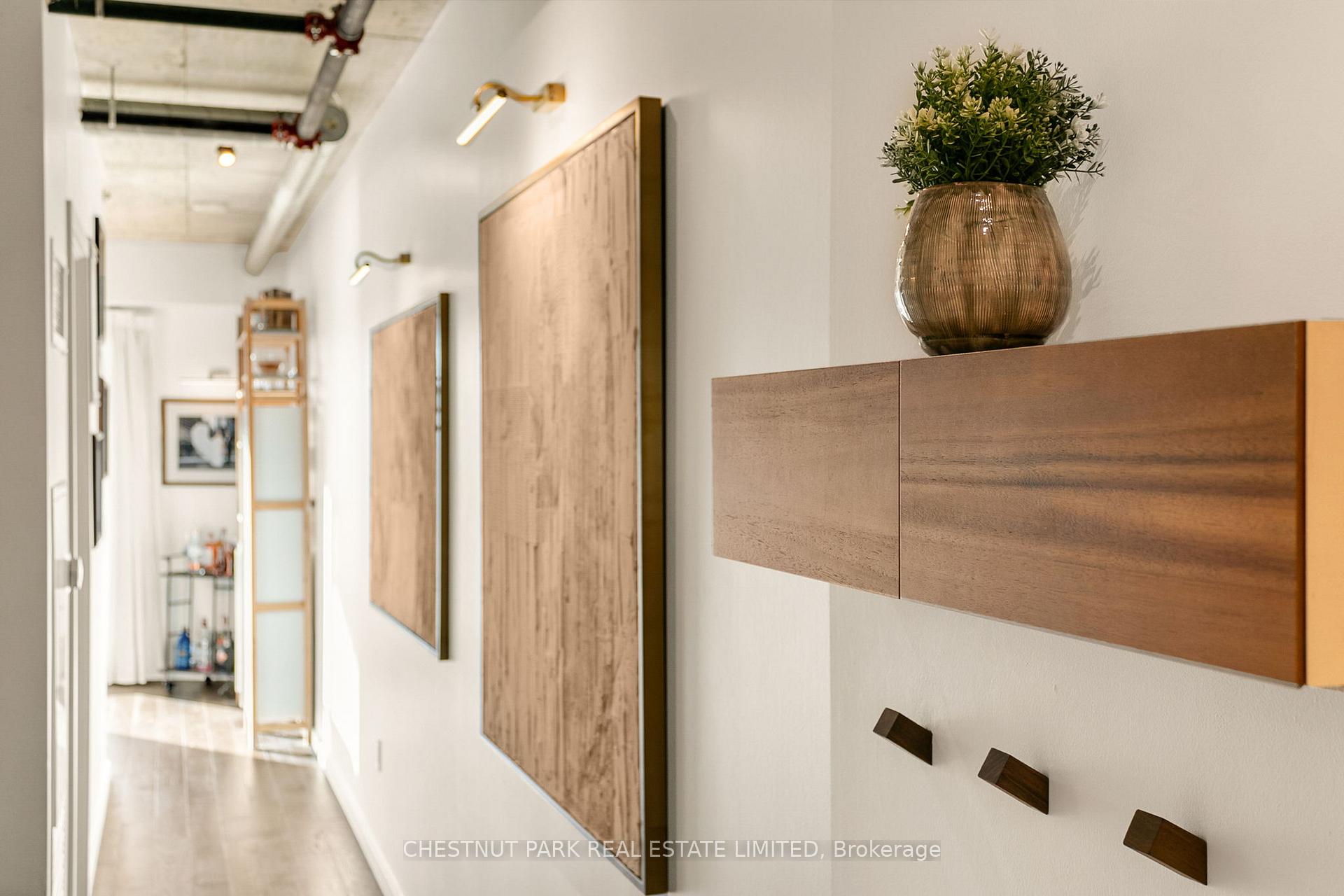 Photo 3 of Unit 1511, 51 Trolley Crescent, Toronto, Moss Park — HOMEH