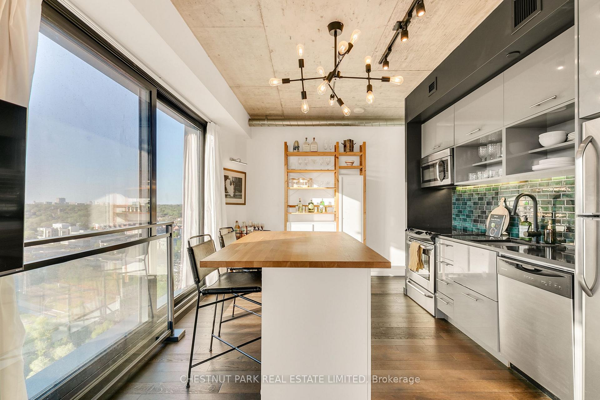 Photo 14 of Unit 1511, 51 Trolley Crescent, Toronto, Moss Park — HOMEH