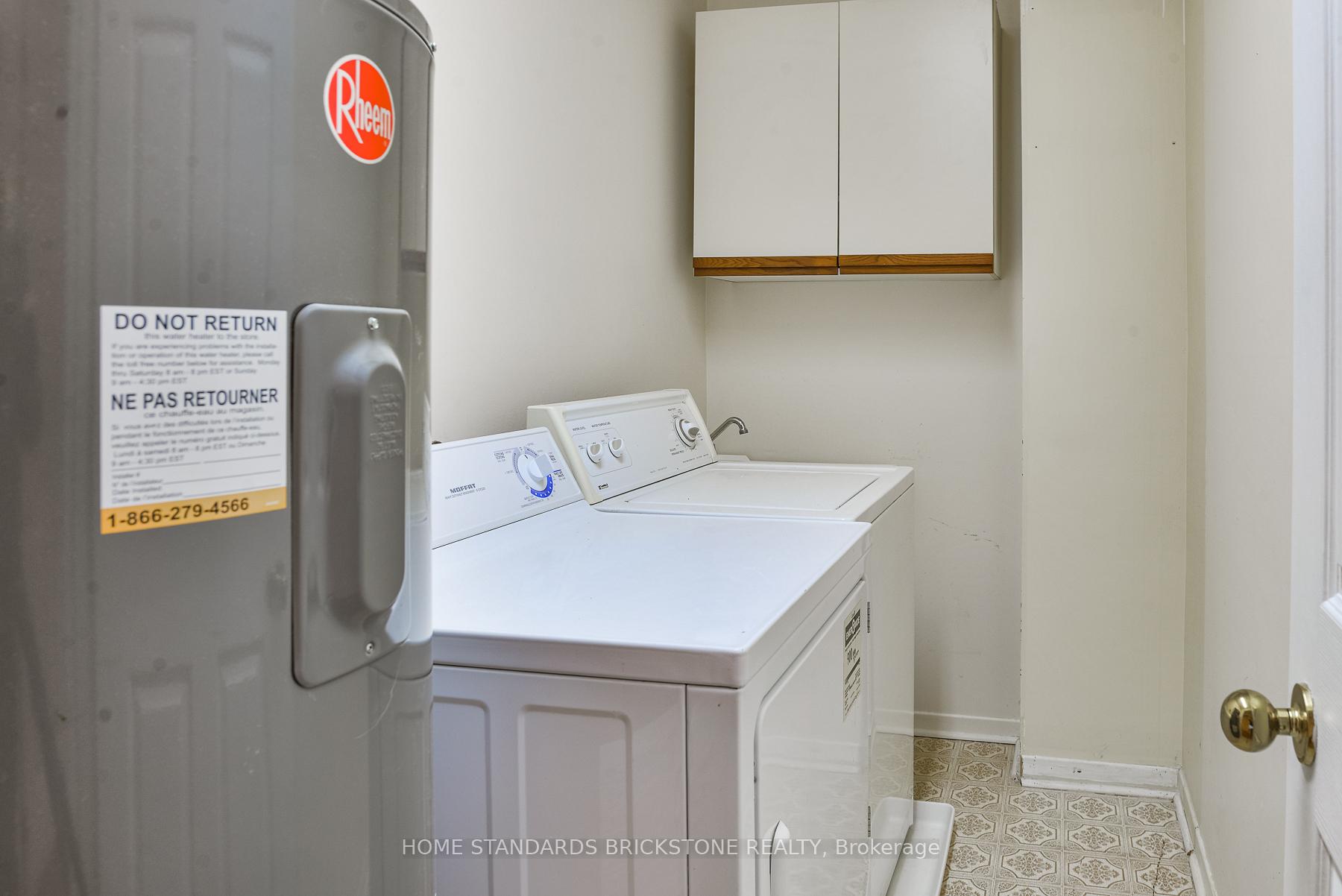 Front of Unit 10, 142 Ecclestone Drive W
