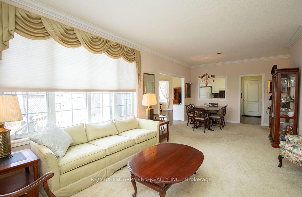Photo 10 of Unit 13, 91 Silverbirch Boulevard, Hamilton, Villages of Glancaster — HOMEH