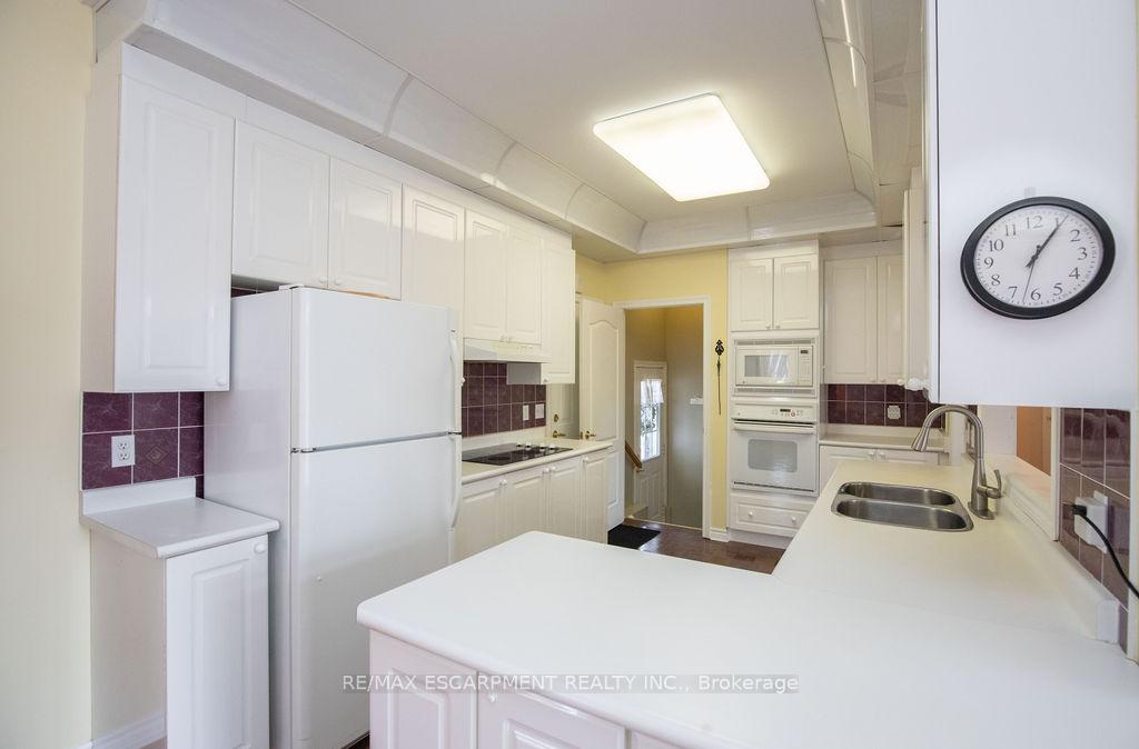 Photo 17 of Unit 13, 91 Silverbirch Boulevard, Hamilton, Villages of Glancaster — HOMEH