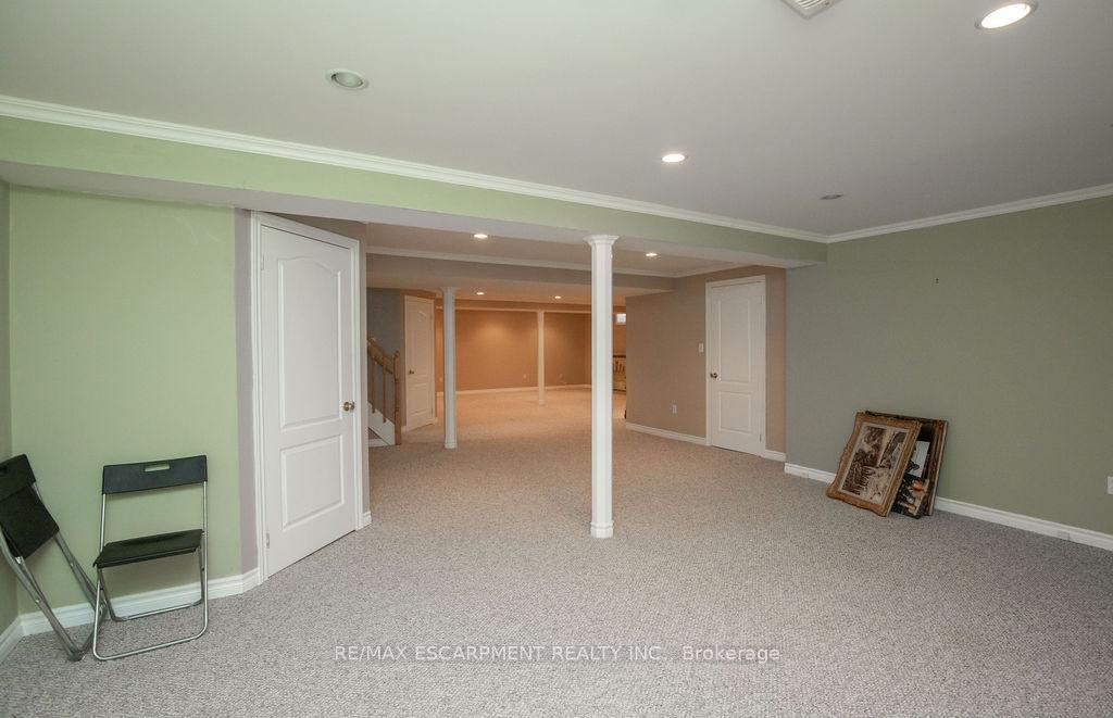 Photo 33 of Unit 13, 91 Silverbirch Boulevard, Hamilton, Villages of Glancaster — HOMEH