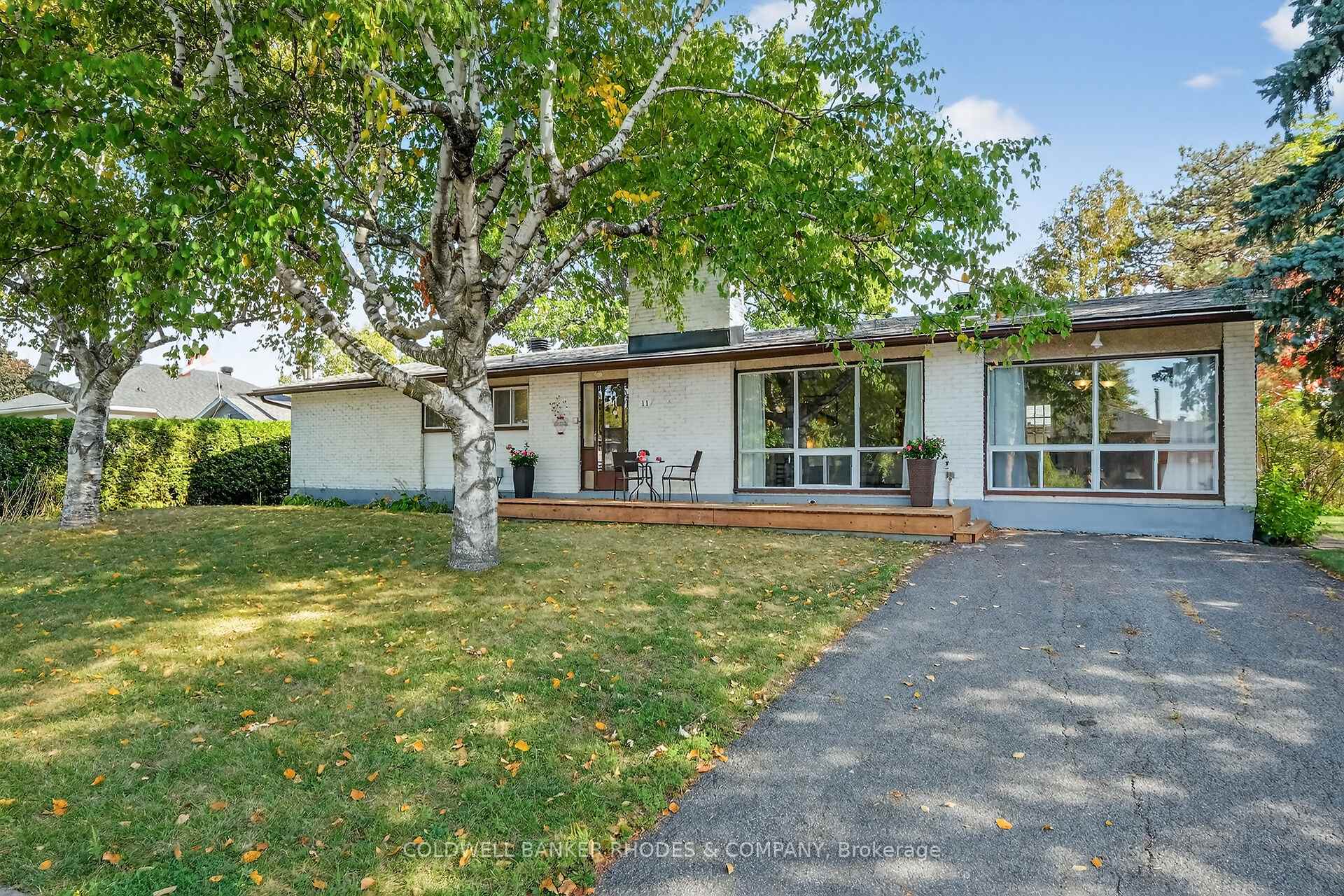 Photo 1 of 11 Willeth Avenue, Ottawa, City View/Skyline/Fisher Heights/Parkwood Hills — HOMEH