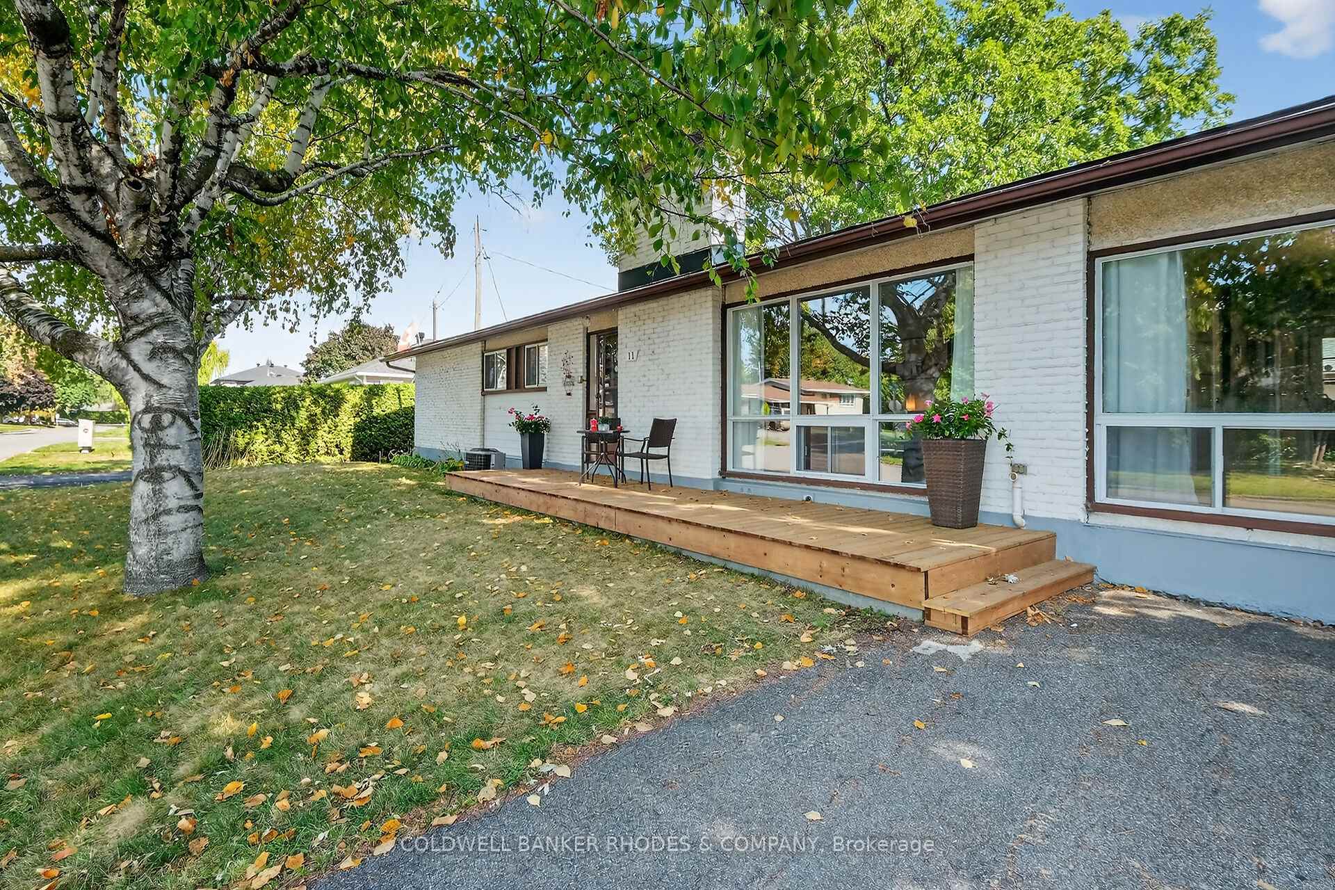 Photo 7 of 11 Willeth Avenue, Ottawa, City View/Skyline/Fisher Heights/Parkwood Hills — HOMEH