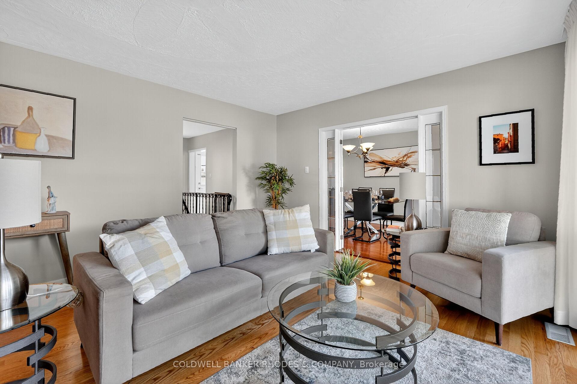 Photo 8 of 11 Willeth Avenue, Ottawa, City View/Skyline/Fisher Heights/Parkwood Hills — HOMEH