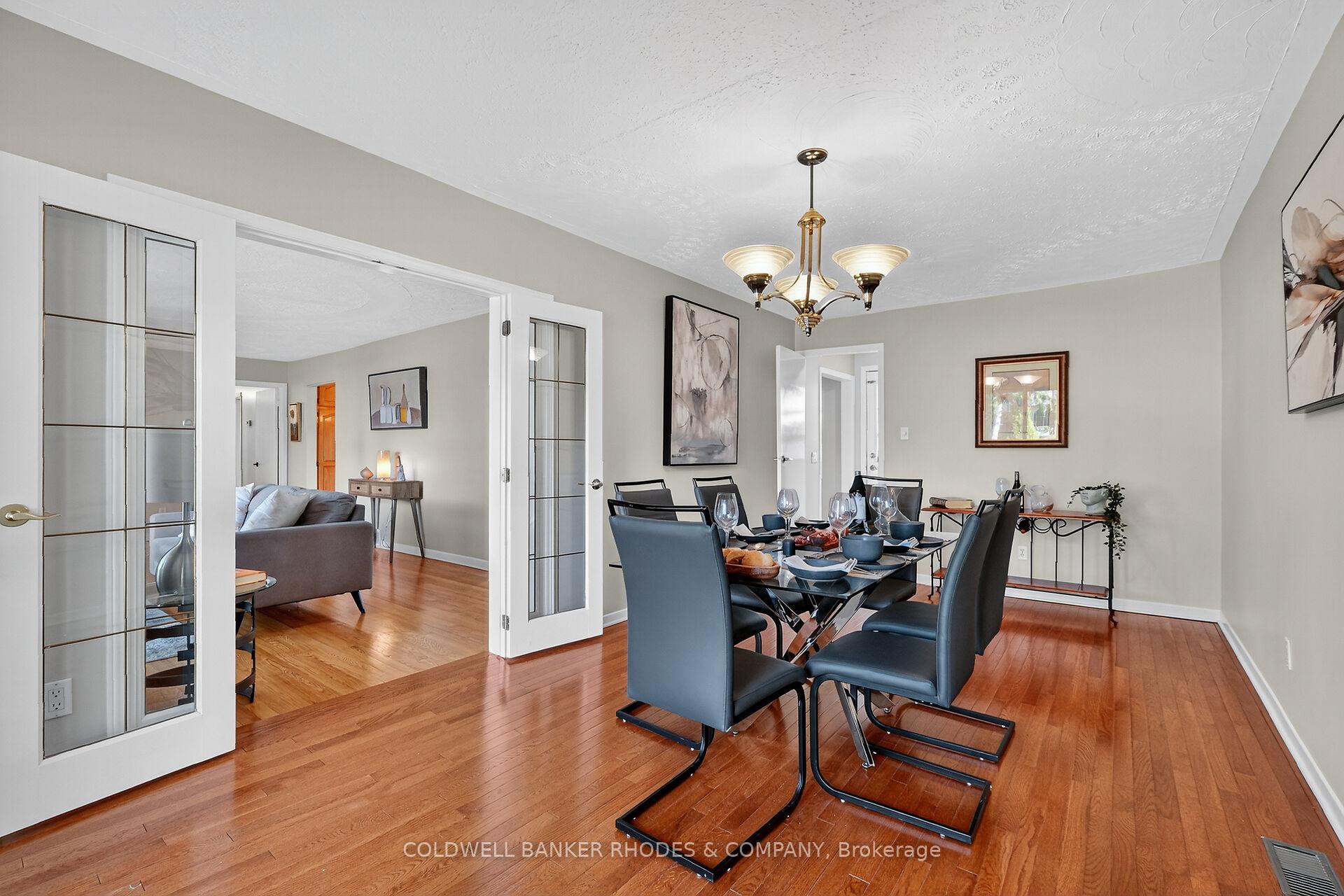 Photo 9 of 11 Willeth Avenue, Ottawa, City View/Skyline/Fisher Heights/Parkwood Hills — HOMEH