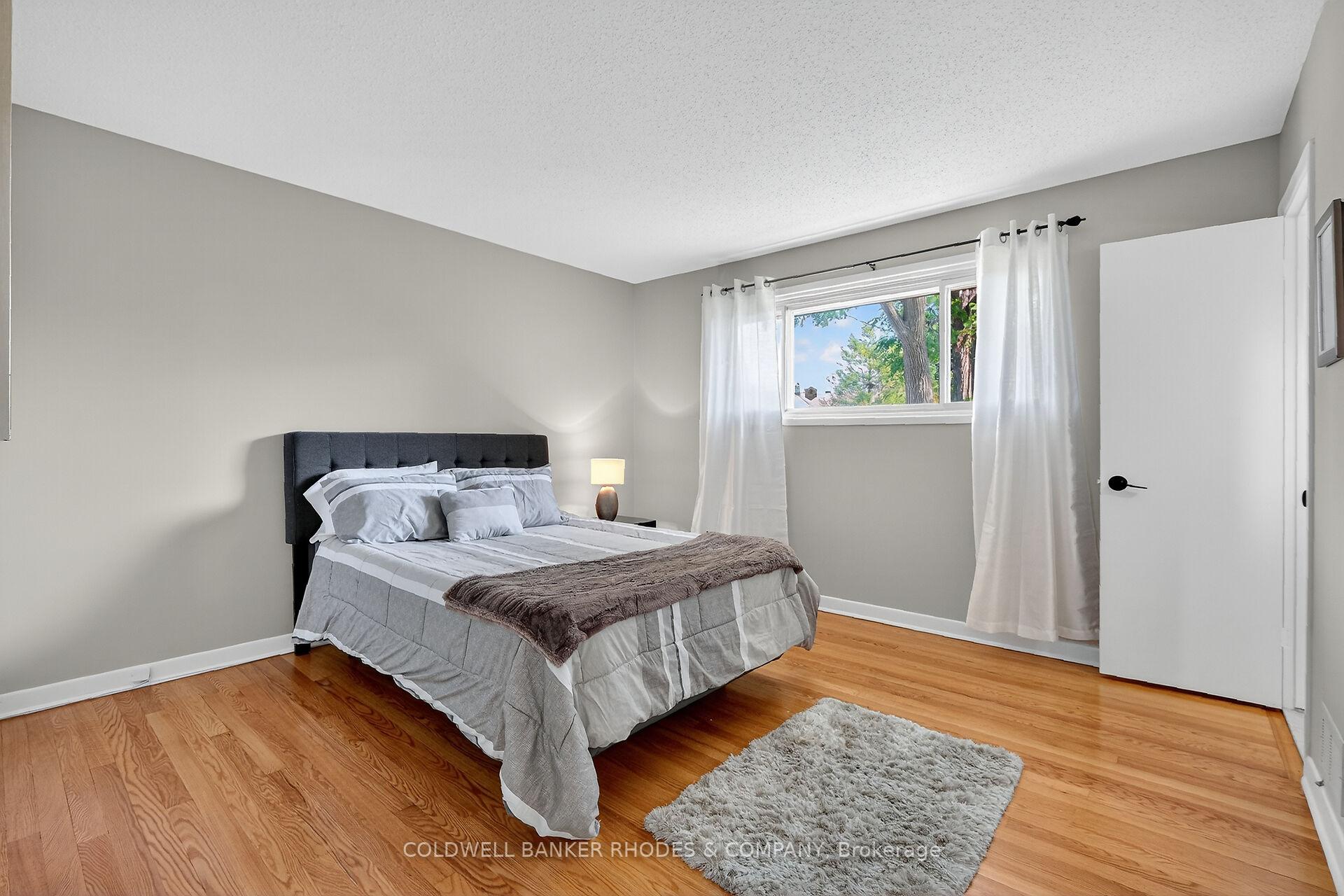 Photo 32 of 11 Willeth Avenue, Ottawa, City View/Skyline/Fisher Heights/Parkwood Hills — HOMEH