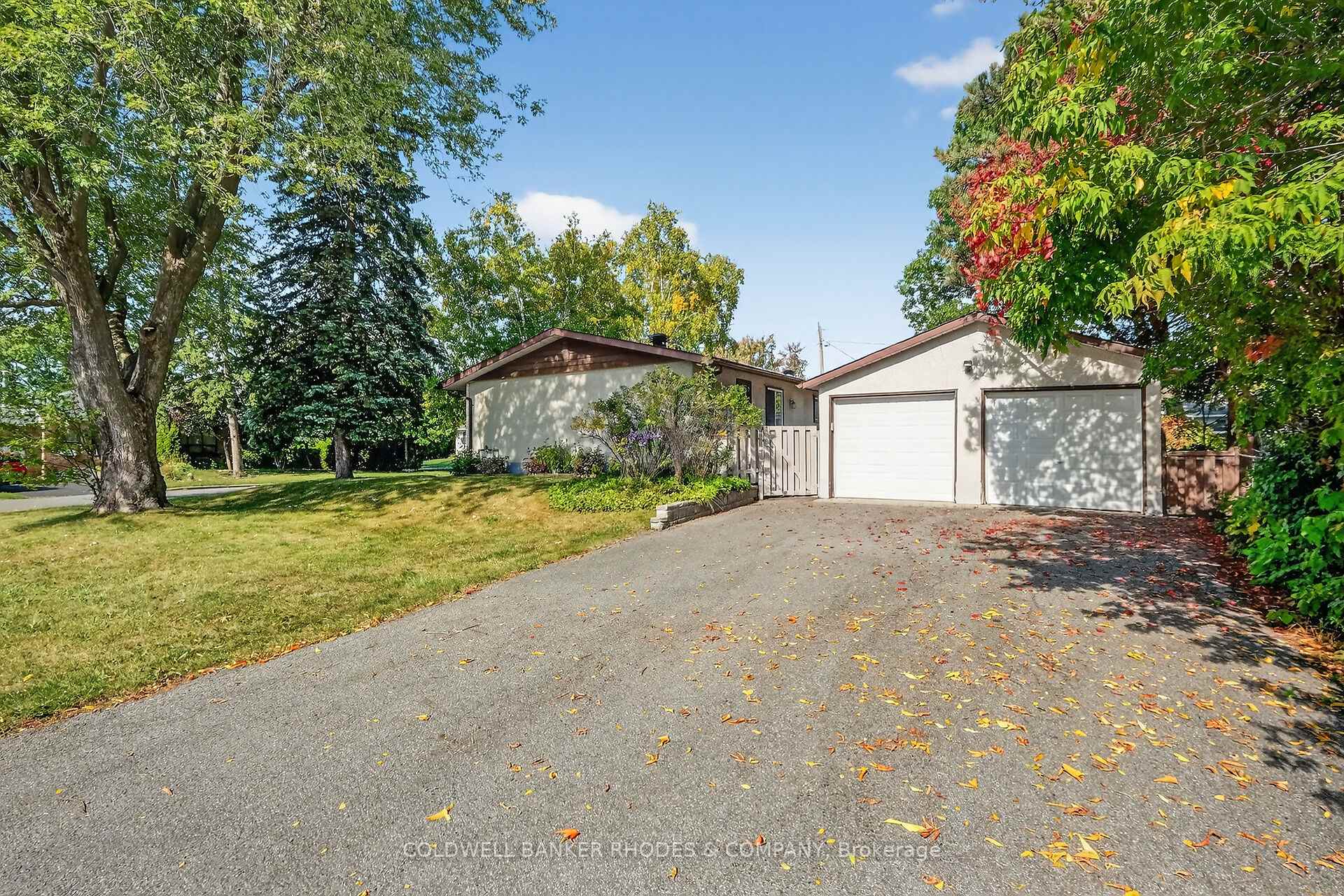 Photo 38 of 11 Willeth Avenue, Ottawa, City View/Skyline/Fisher Heights/Parkwood Hills — HOMEH